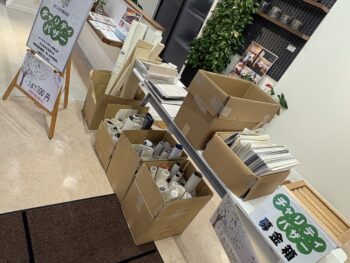 🌸チャリティバザー　３つで１００円開催中🌸